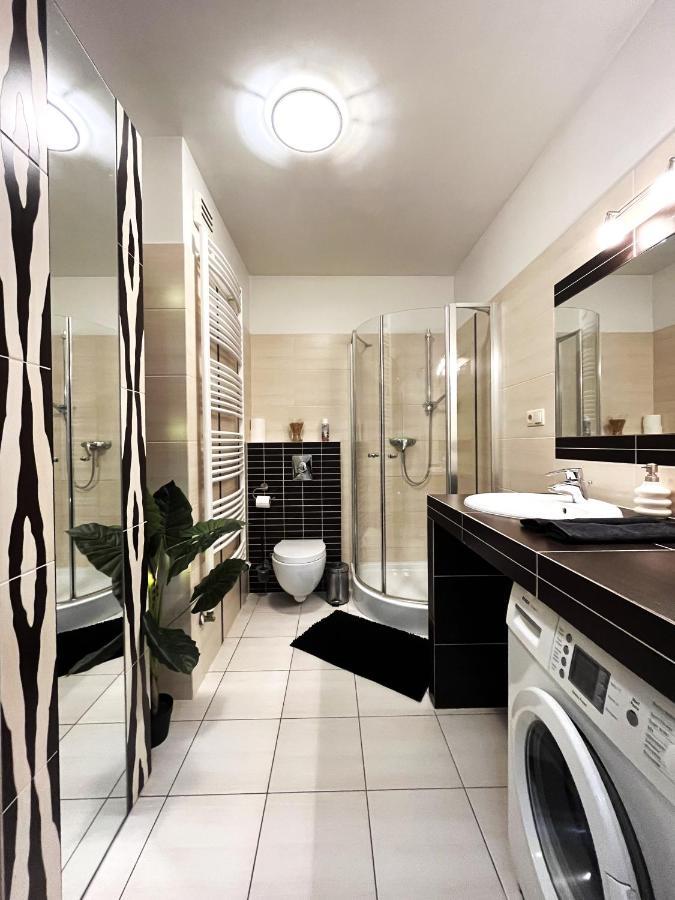 Jagielly Apartment ~ Self Check-In 24H ~ Parking & Lift Breslau Exterior foto